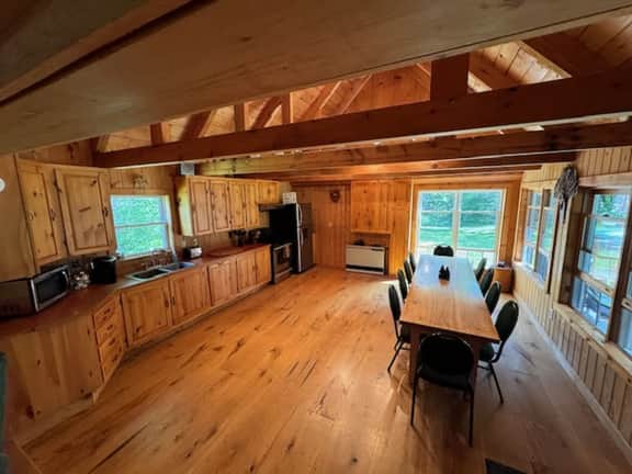 Halls Corner Lodge - Peaceful Woodland Escape