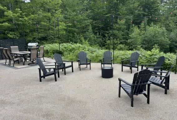 Conway Lake Charm - Beautiful Waterfront Community